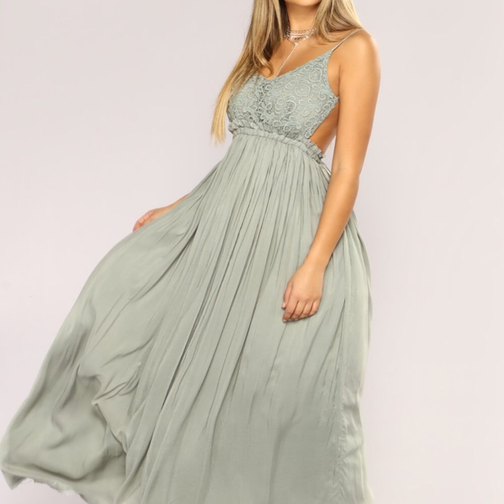 NWT FASHION NOVA SAGE/GREEN WHIMSICAL DRESS